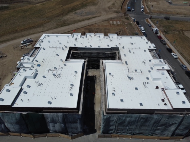 Commercial roof with parapet walls